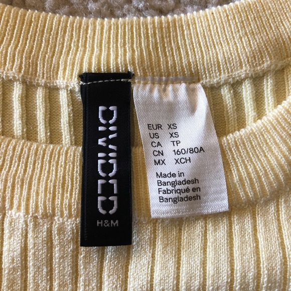 Light Yellow Ribbed Tee - Picture 4 of 5